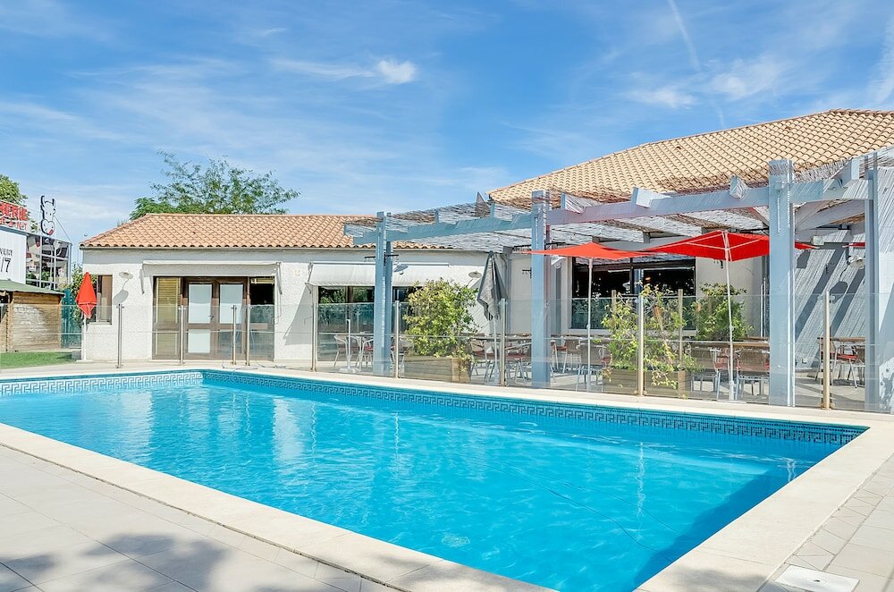 Фото Ibis Salon de Provence