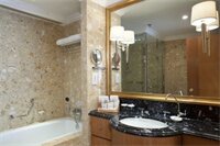 Фото Crowne Plaza Qingdao