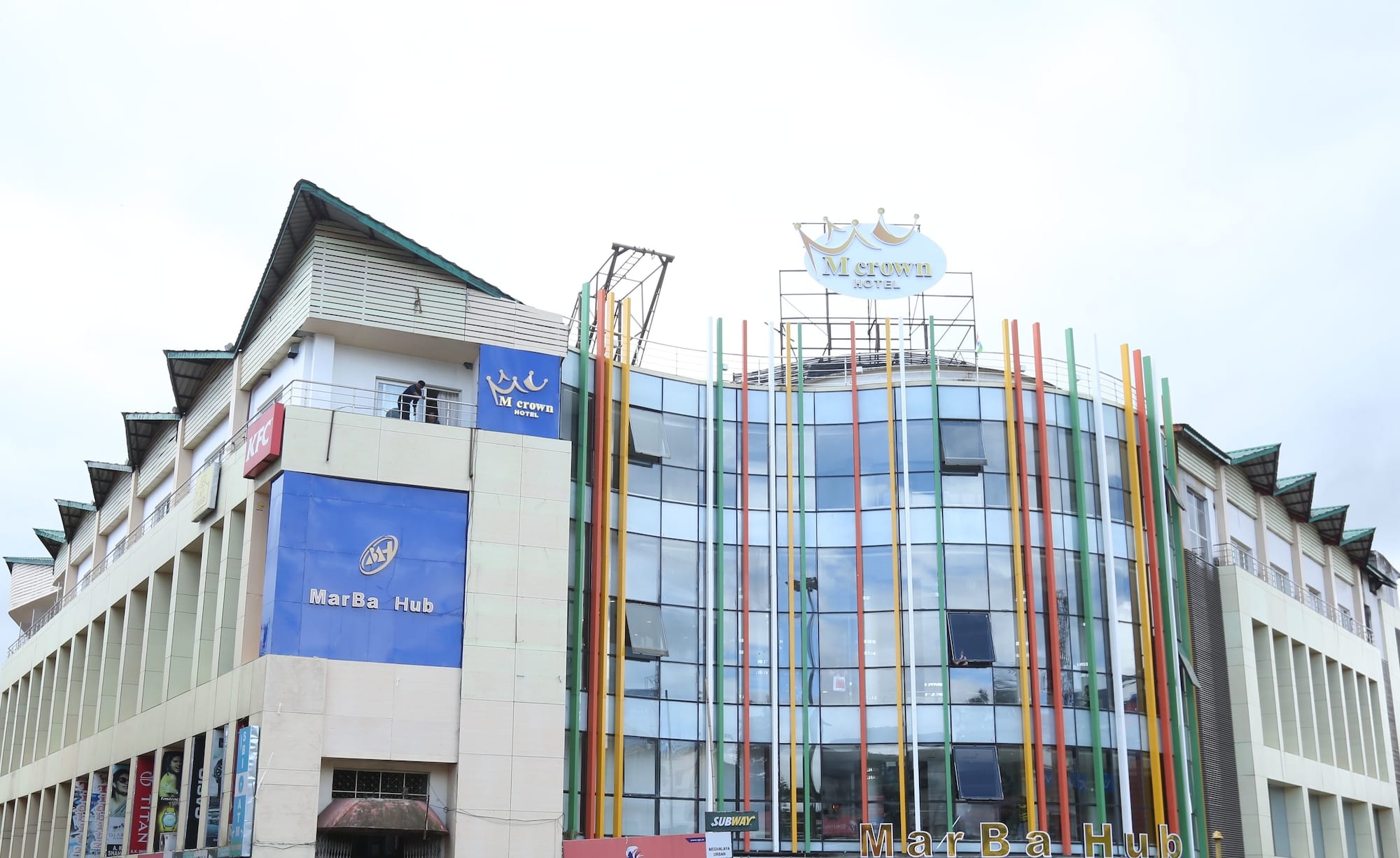 Фото M Crown Hotel