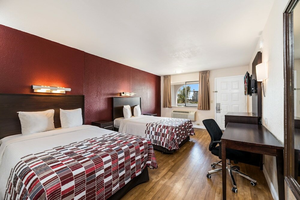 Фото Red Roof Inn Stockton