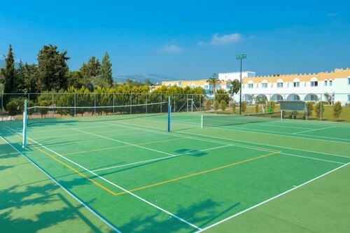 Внешний вид отеля Hotel Platanista в Ираклисе, фото 2