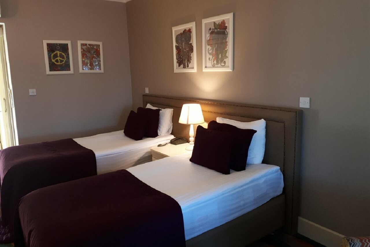 Фото Bellapais Monastery Village