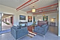 Фото Skylark Hotel