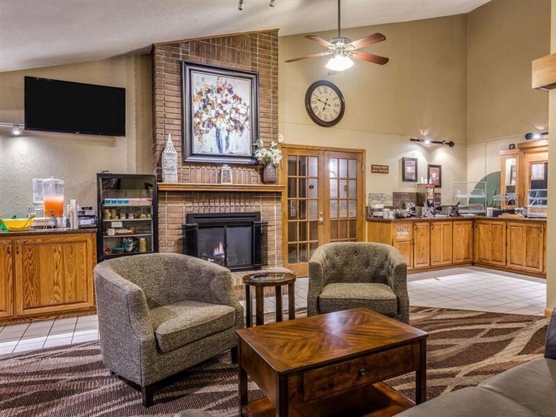 Фото AmericInn by Wyndham New Richmond