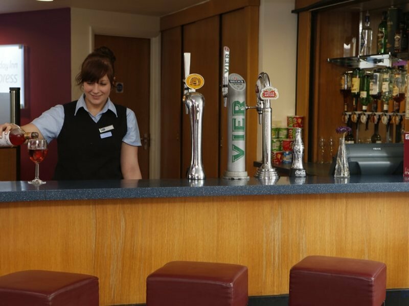 Фото Holiday Inn Express Bristol City Centre by IHG