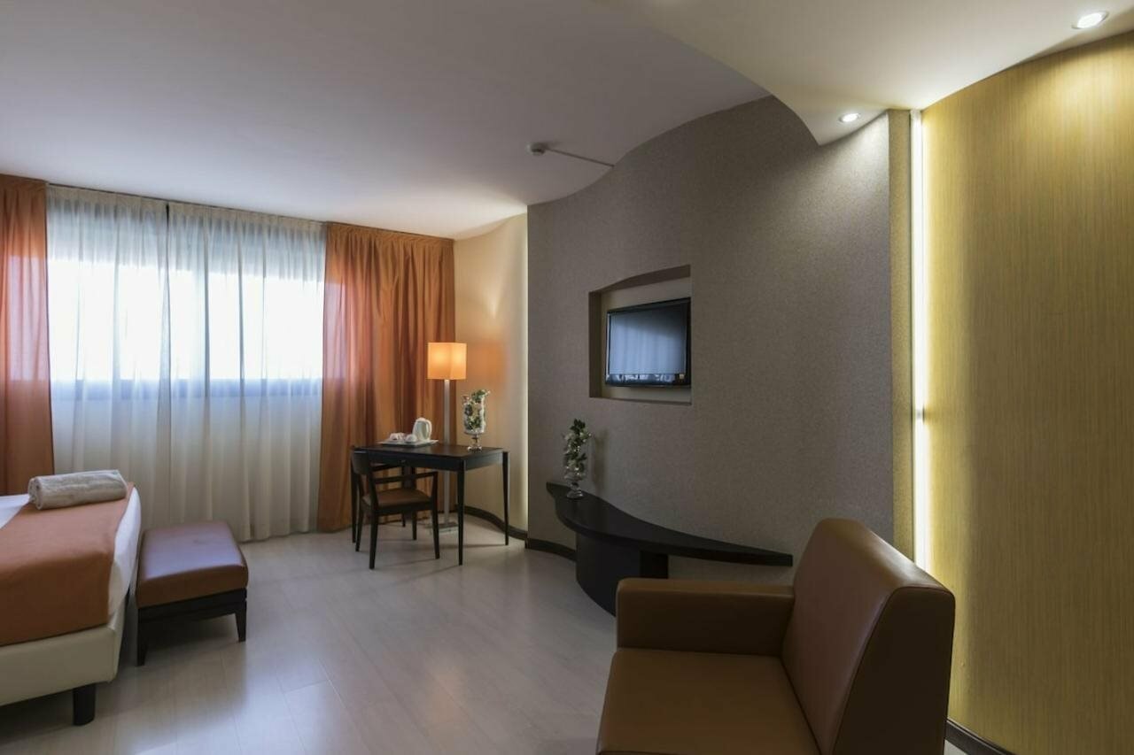 Фото Hotel Donatello Imola