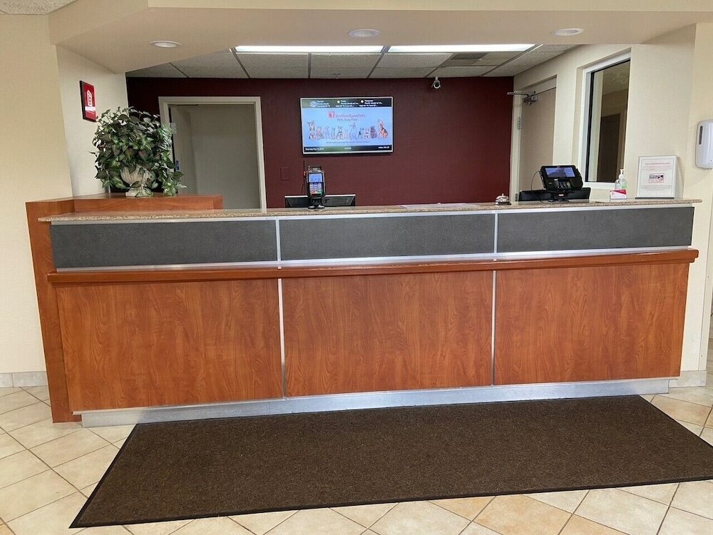 Фото Red Roof Inn Sandusky Milan