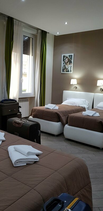 Гостиница Mia Suites
