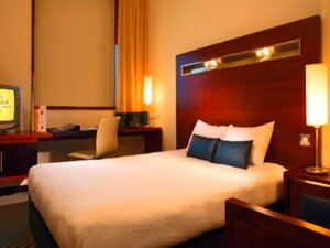 ibis World Trade Centre Dubai (ibis World Trade Centre Dubai, Trade Center Second, Dubai), hotel