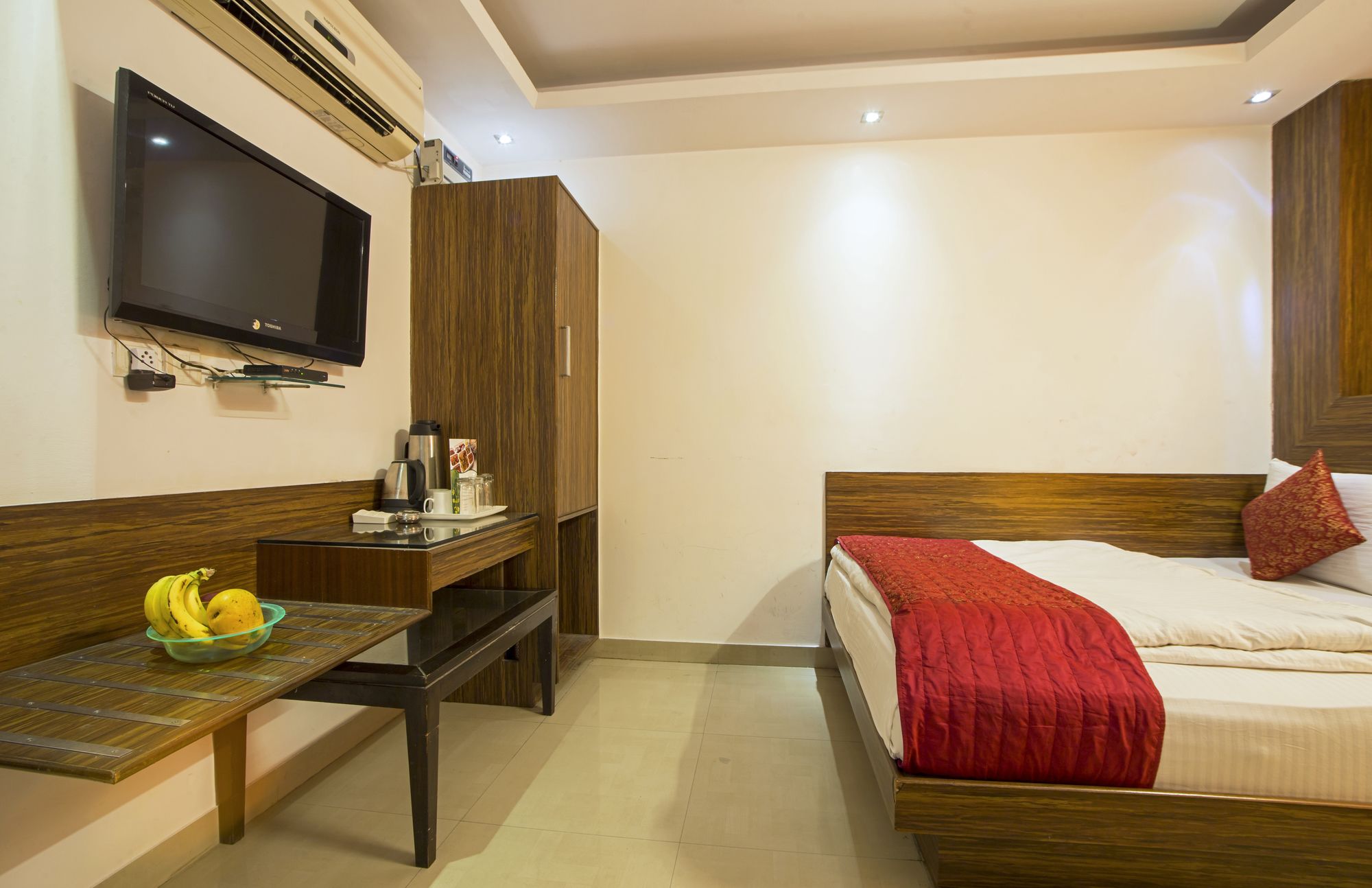 Фото Hotel Srivinayak