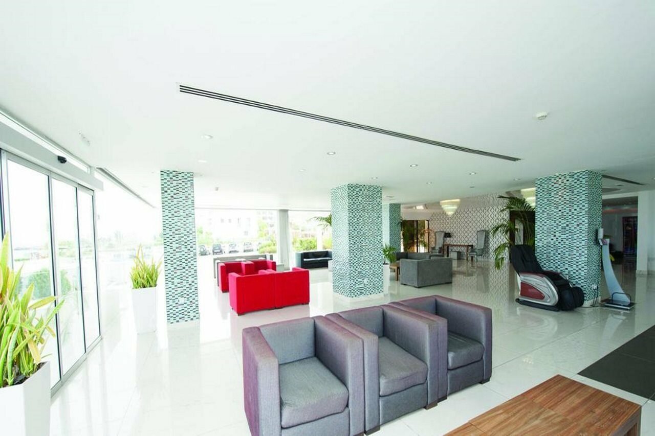 Фото Silver Sands Beach Hotel