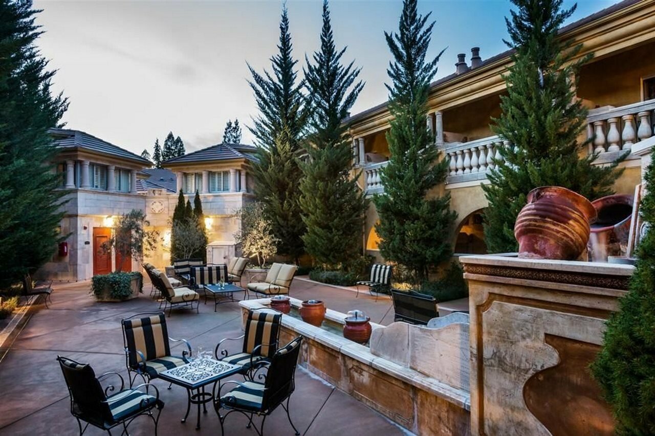 Фото Best Western Dry Creek Inn