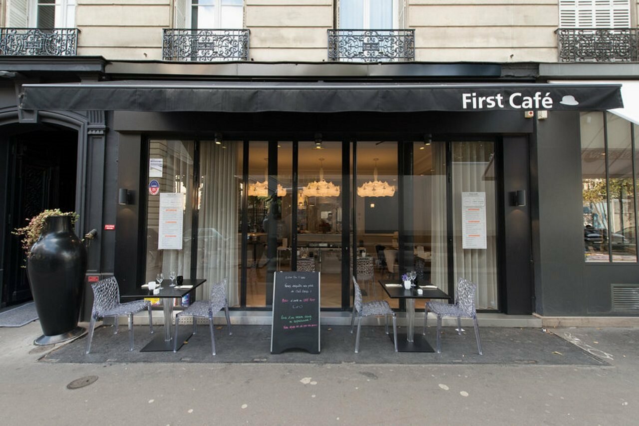 Фото First Hotel Paris Tour Eiffel