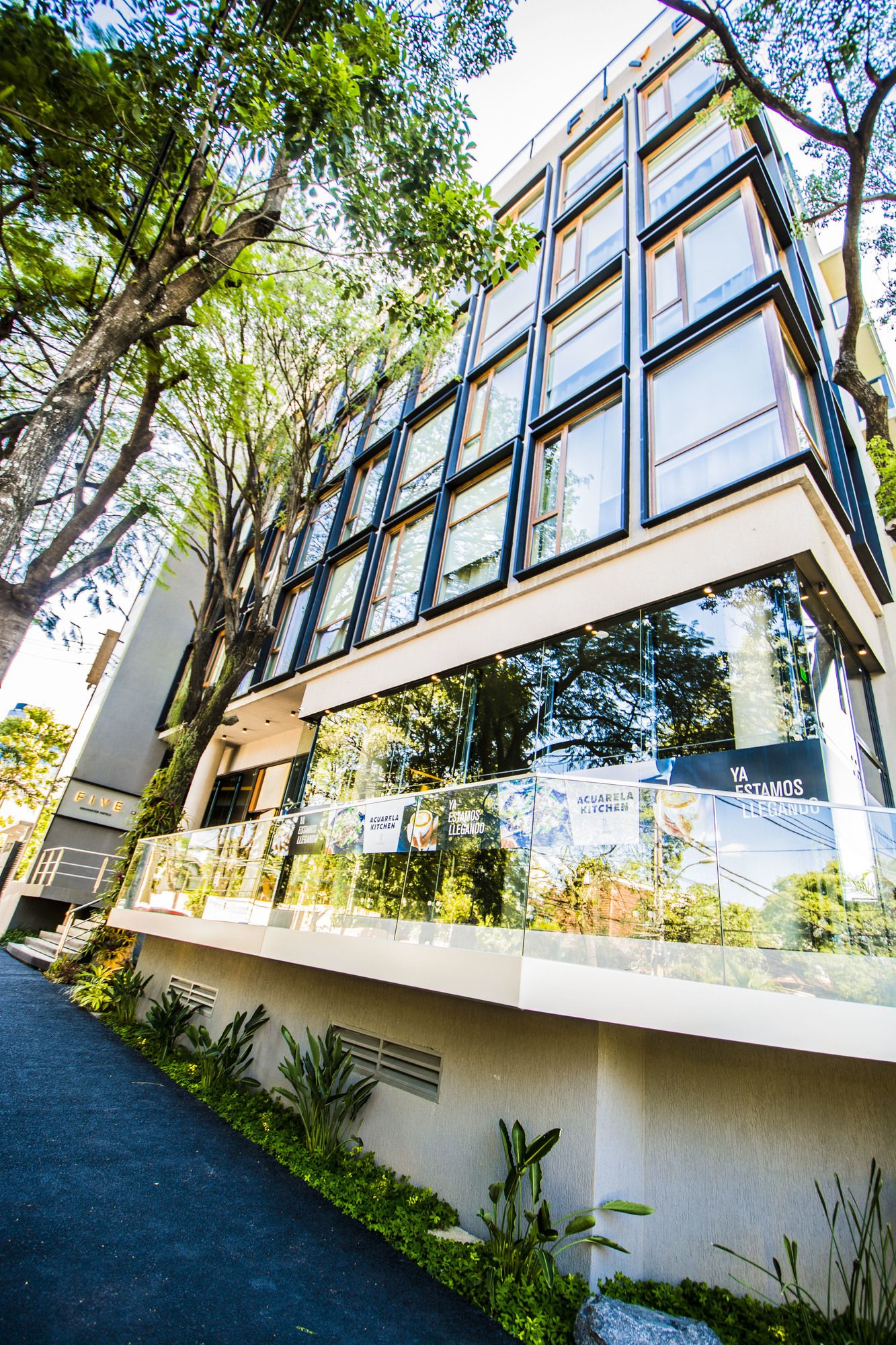 Фото Five Hotel & Residences