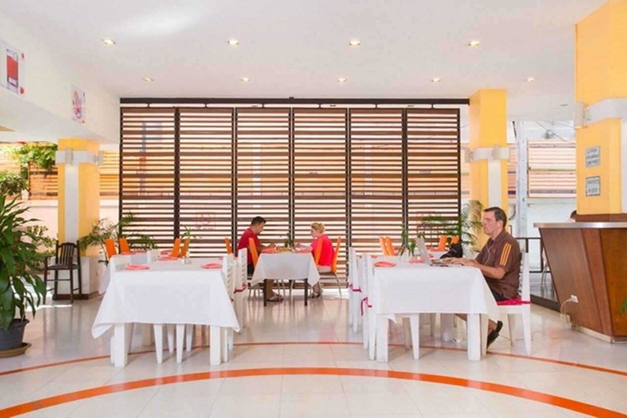 Фото Eastiny Plaza hotel