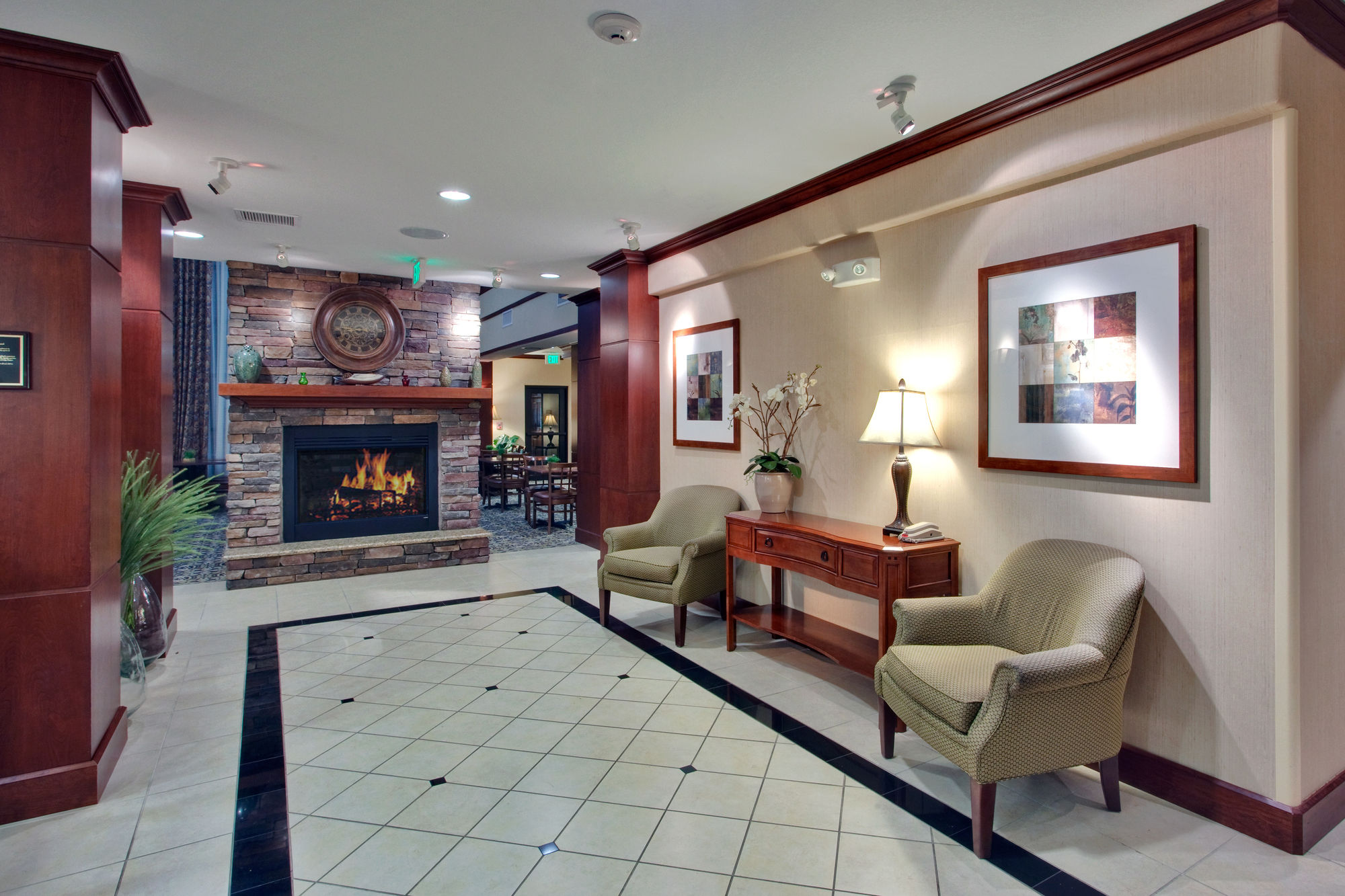 Фото Staybridge Suites Phoenix - Glendale Sports Dist, an Ihg Hotel