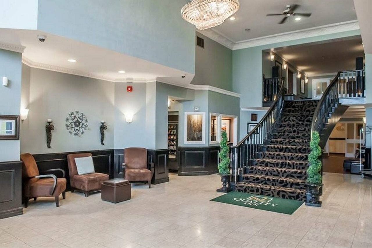 Фото Quality Inn Airport West