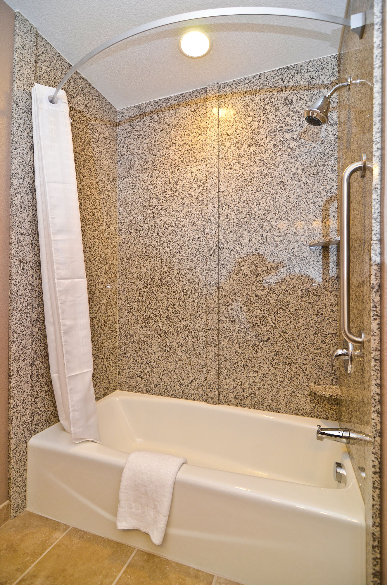 Фото Best Western Plus Carousel Inn & Suites