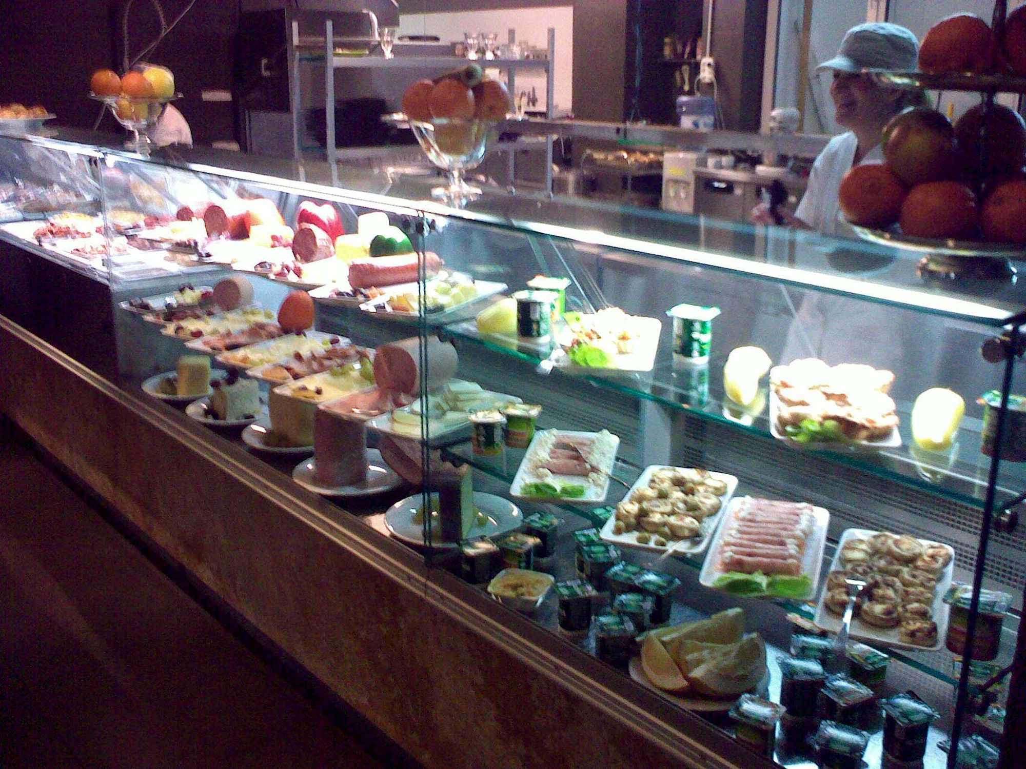 Фото Hotel Paradis Cluj Napoca