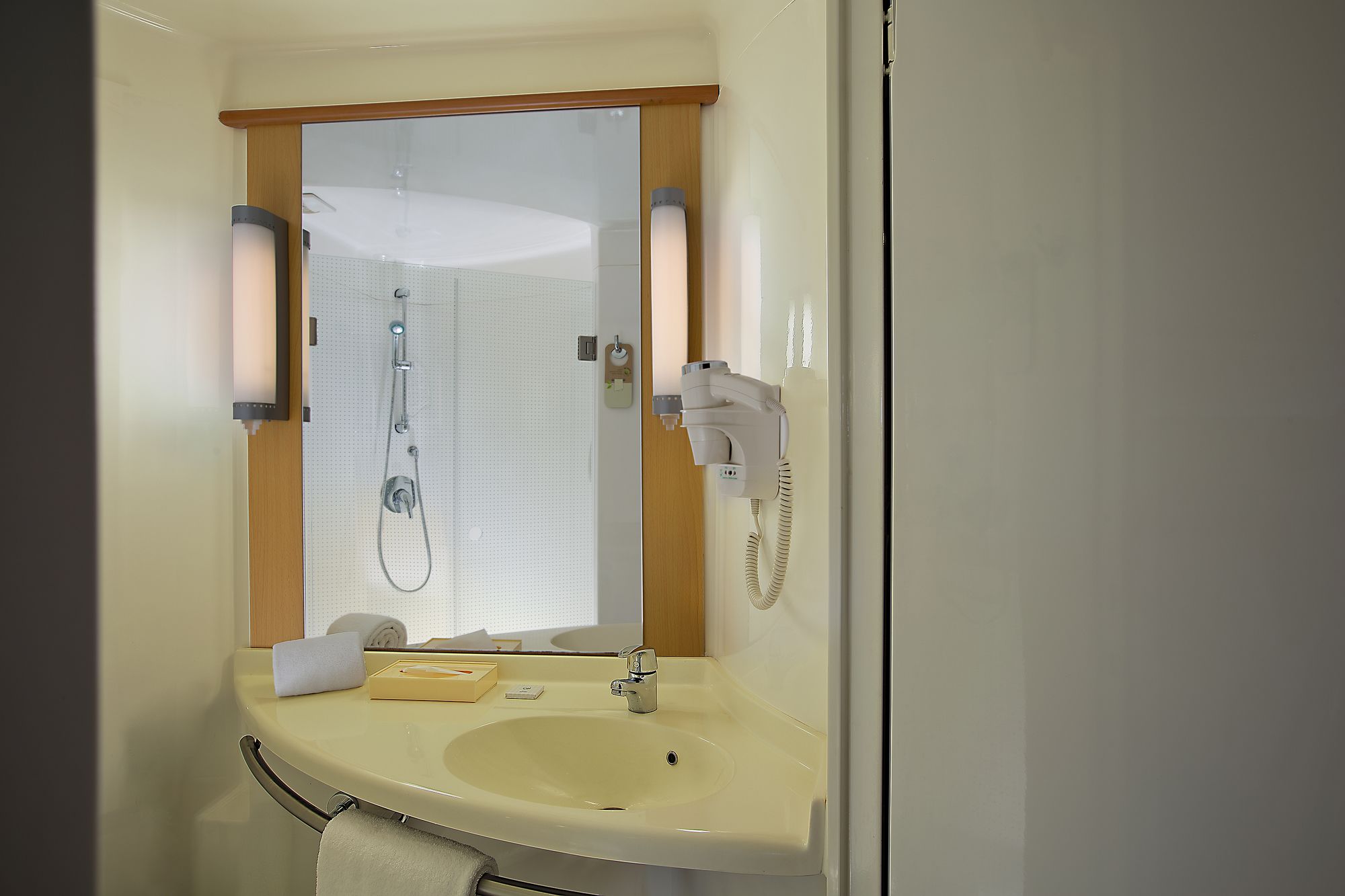 Фото Ibis Nashik Hotel