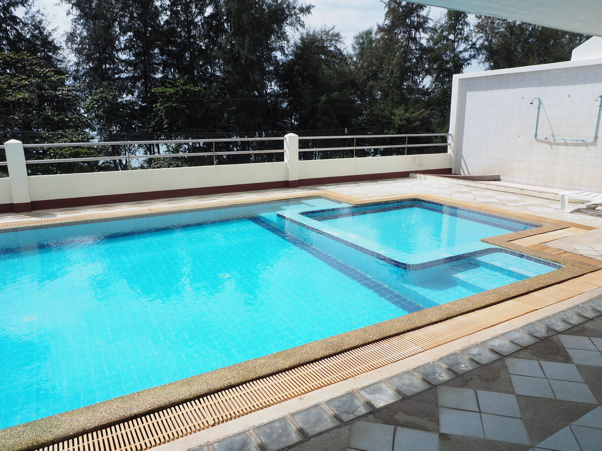 Фото Nice Beach Hotel