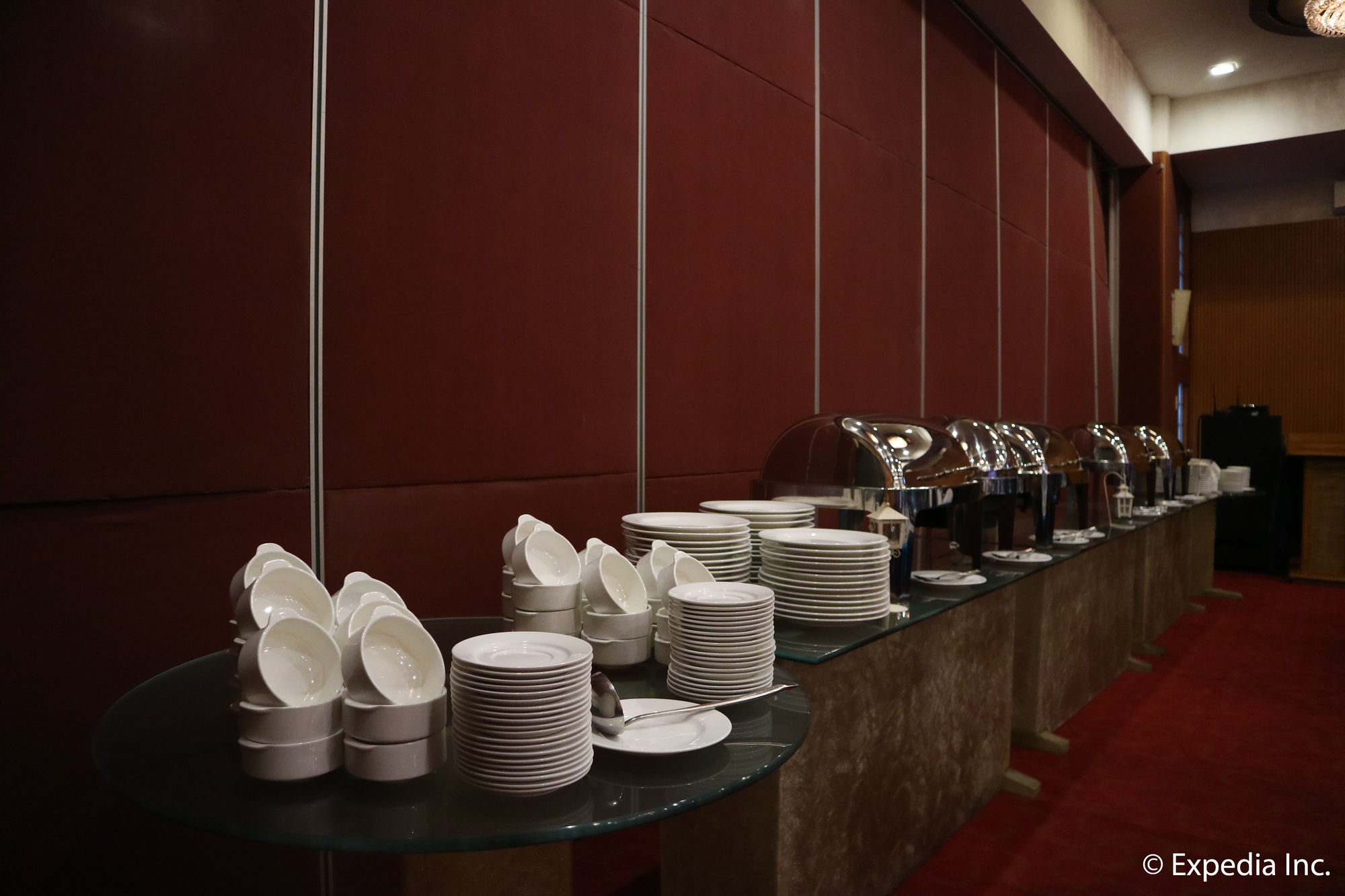 Фото Paseo Premiere Hotel