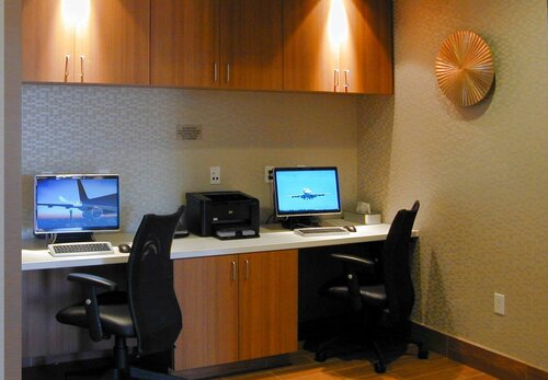 Гостиница SpringHill Suites Las Vegas North Speedway в Норт-Лас-Вегасе