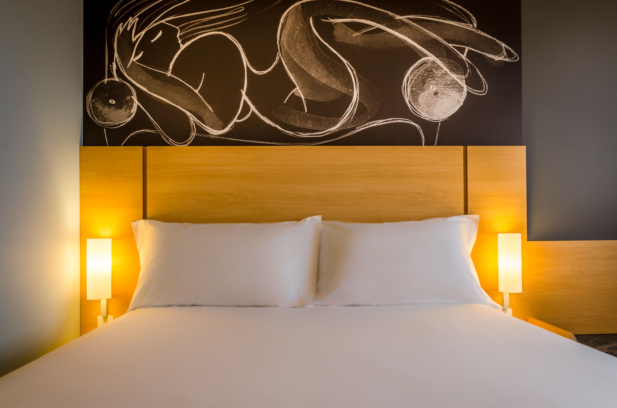 Фото Ibis Porto Alegre Assis Brasil