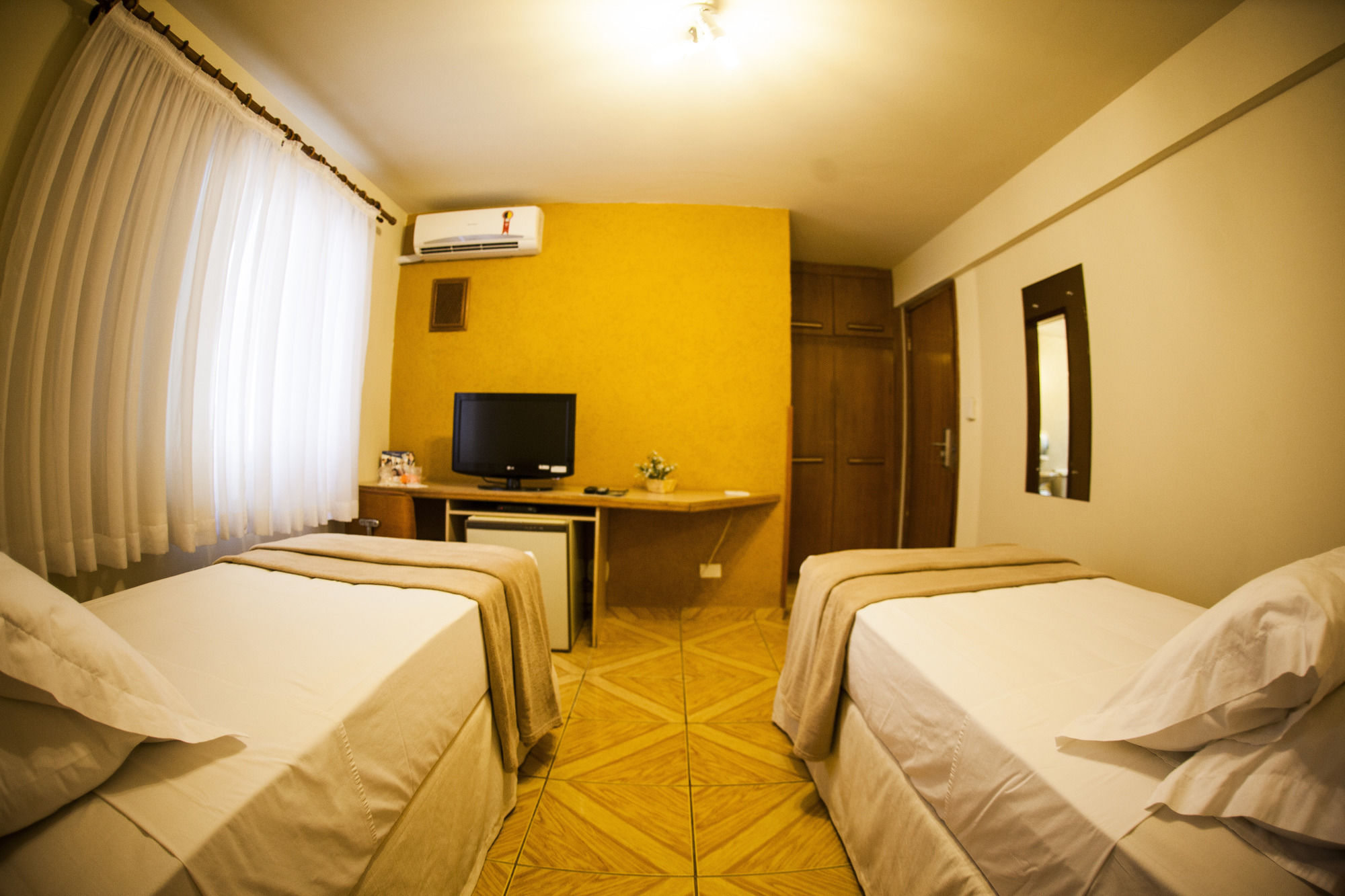 Фото Harbor Self Cidade Verde