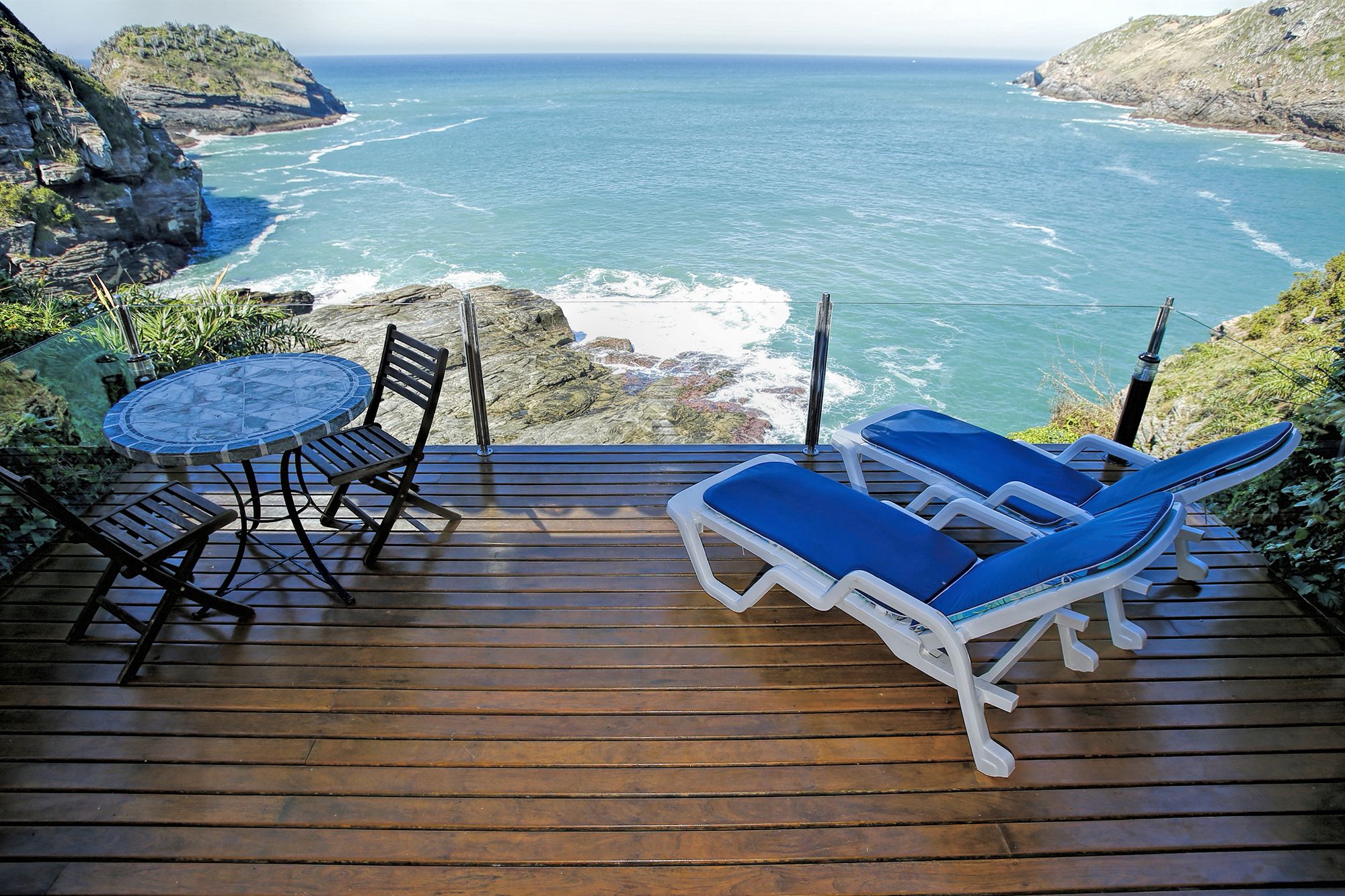 Фото Cliffside Luxury Inn