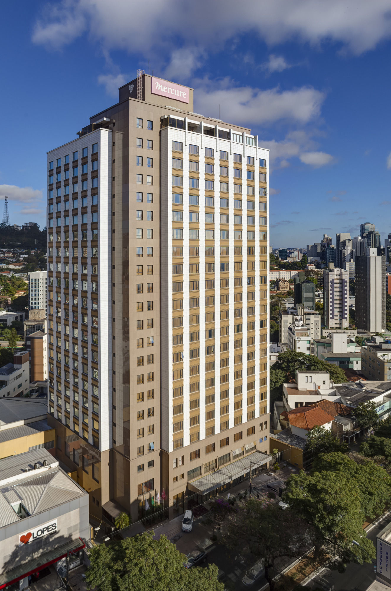 Фото Mercure Belo Horizonte Lourdes