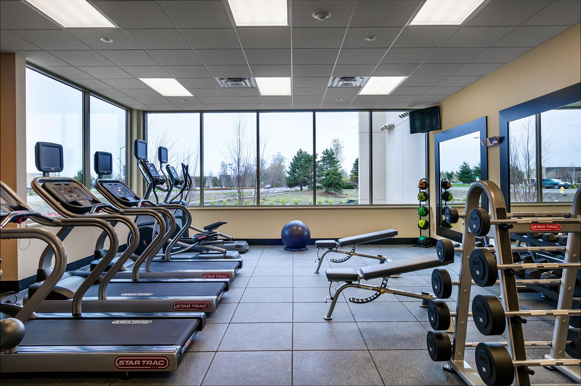 Фото Hampton Inn & Suites Salem, Or