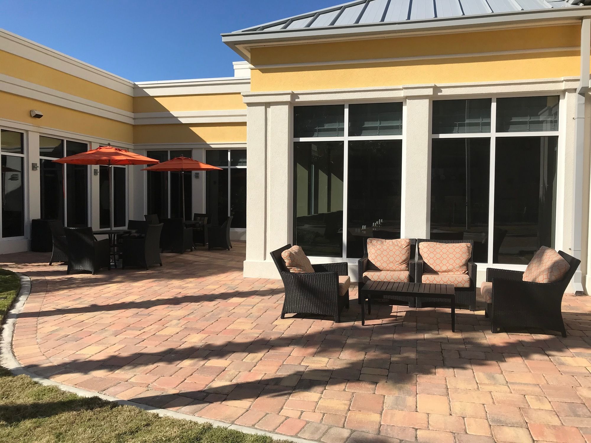 Фото Hilton Garden Inn Daytona Beach Oceanfront