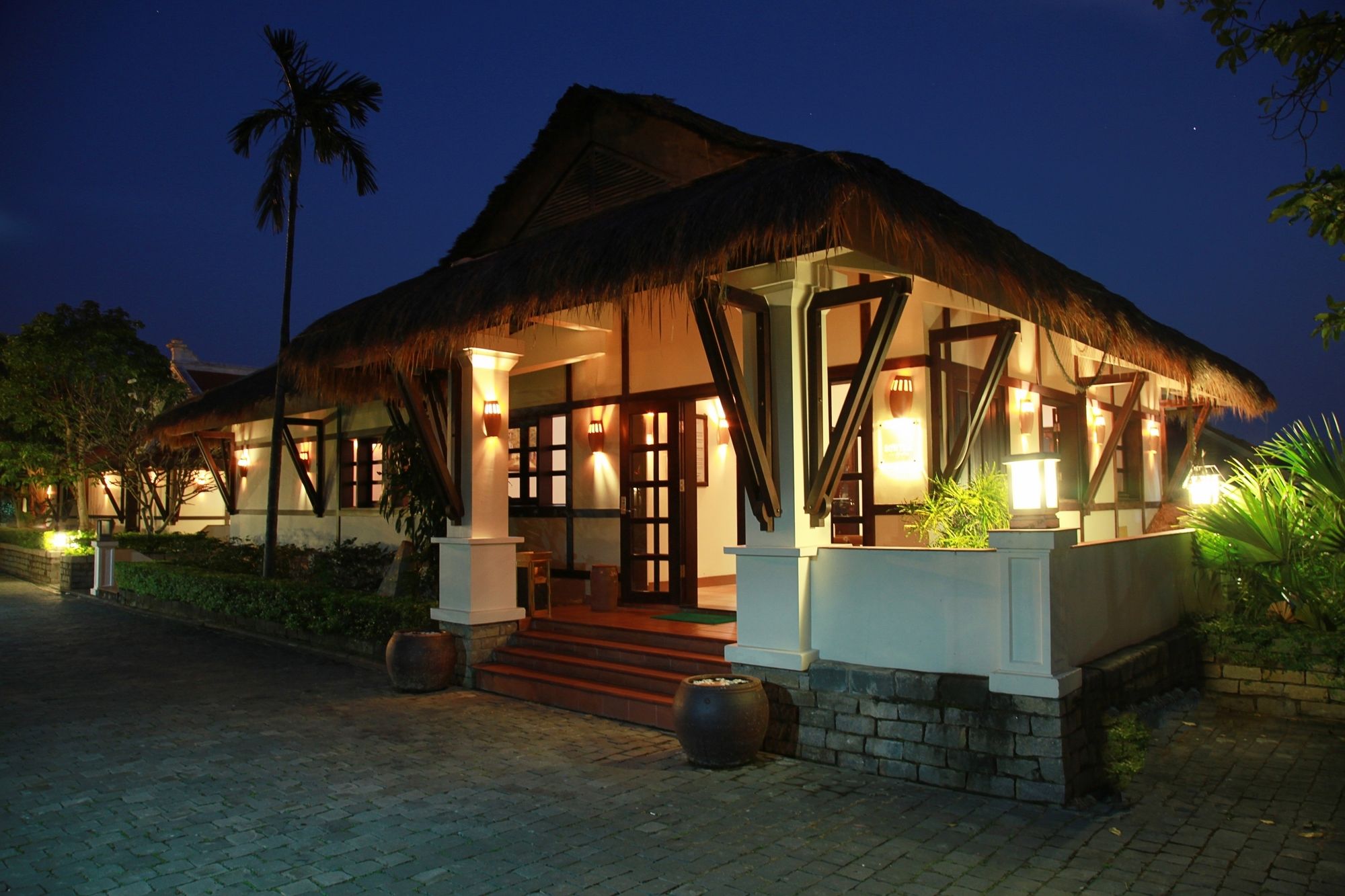 Фото Son Tra Resort & Spa