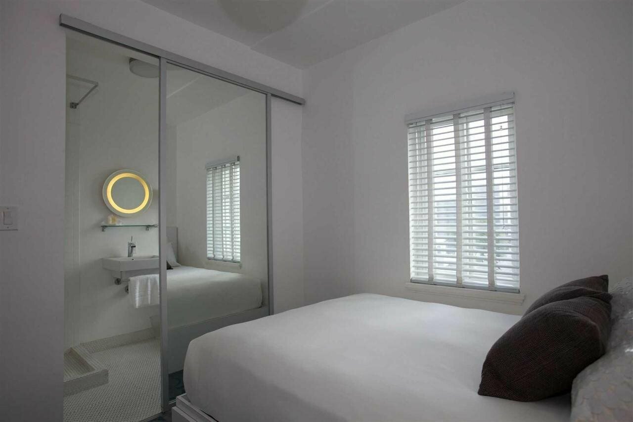 Фото The Varden Hotel