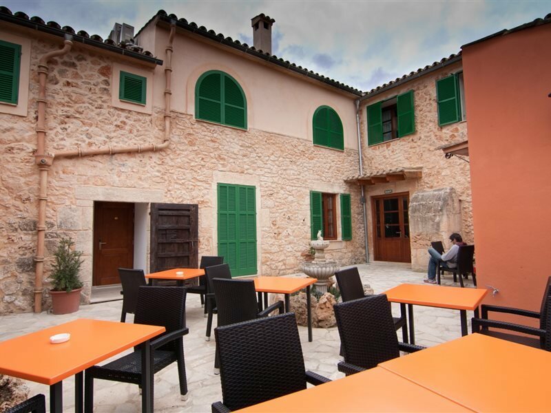 Фото Petit Hotel Algaida