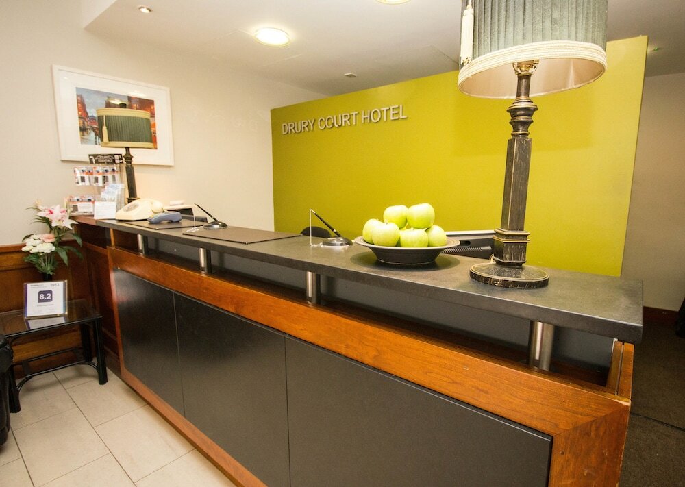 Фото Drury Court Hotel