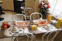 Фото Hôtel Le Petit Château