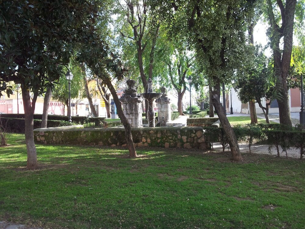 Фото Averroes Hotel