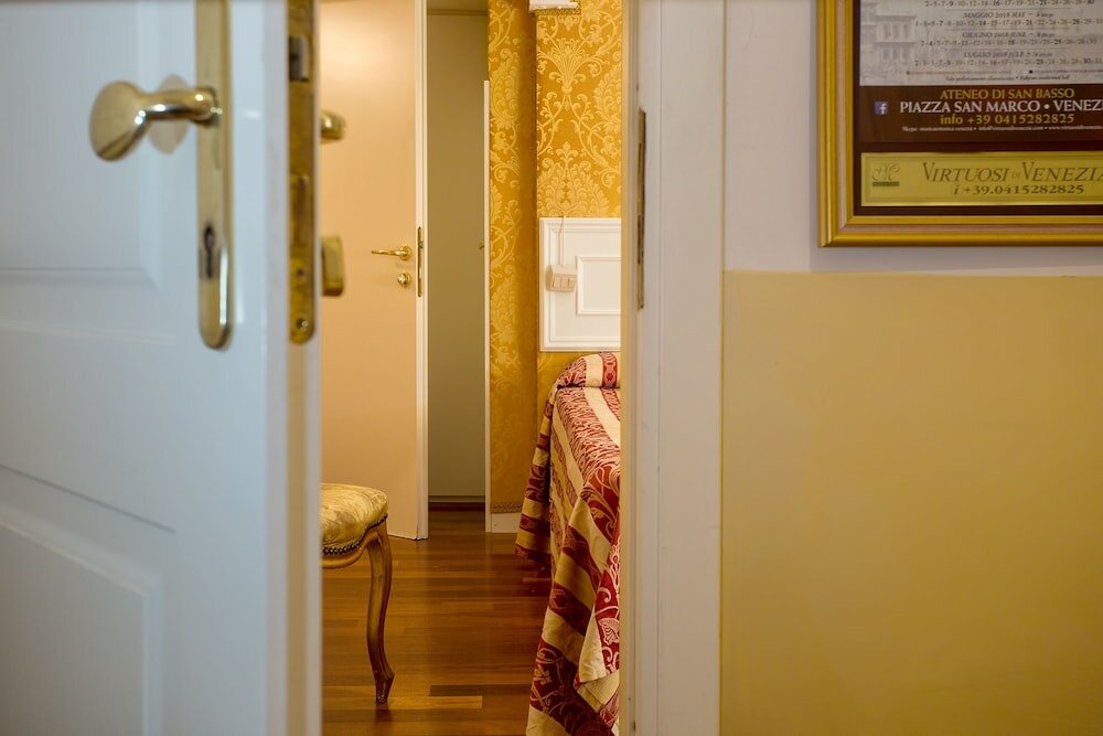 Фото Residenza Goldoni