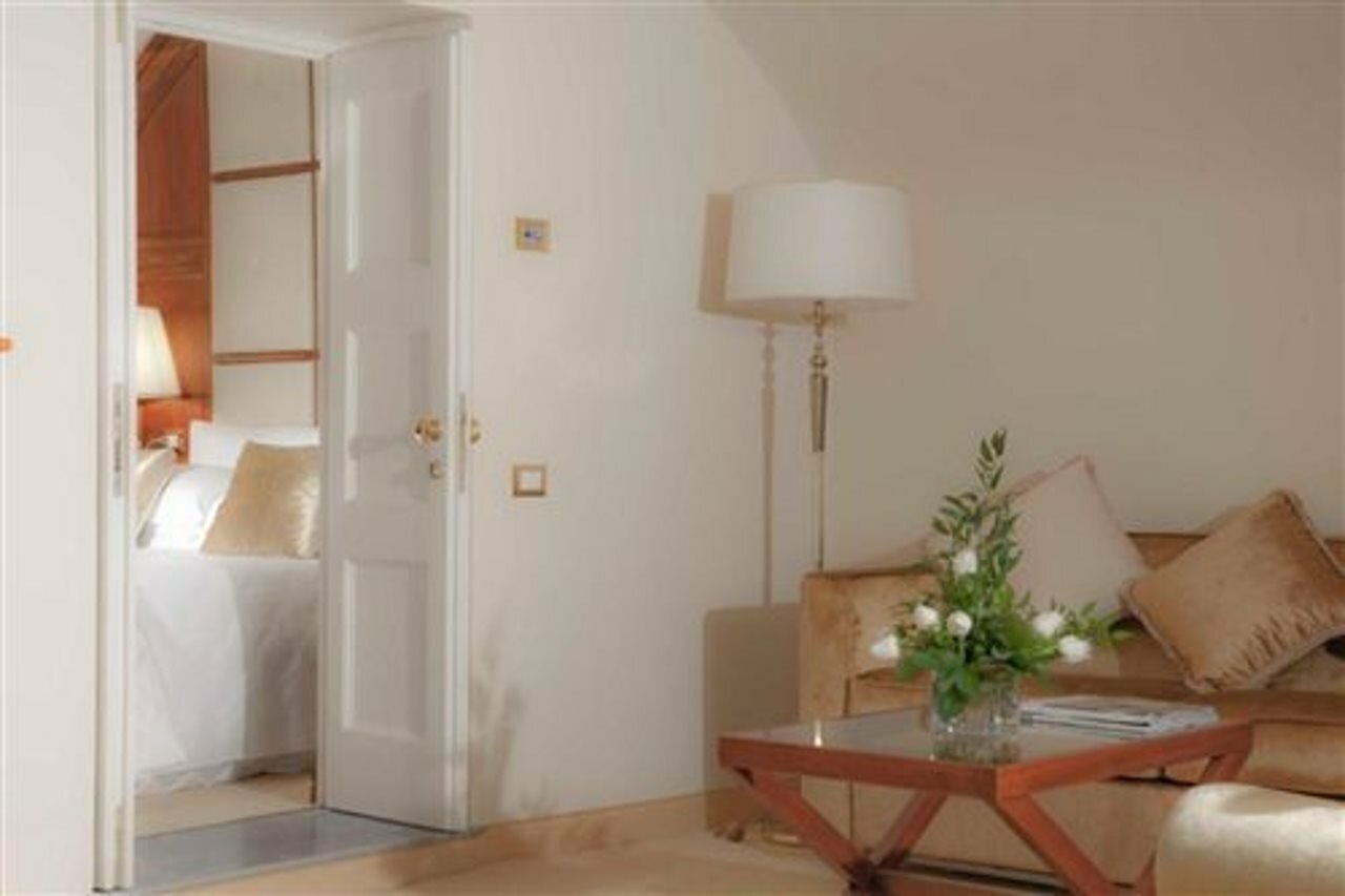 Фото Golden Tower Hotel And SPA