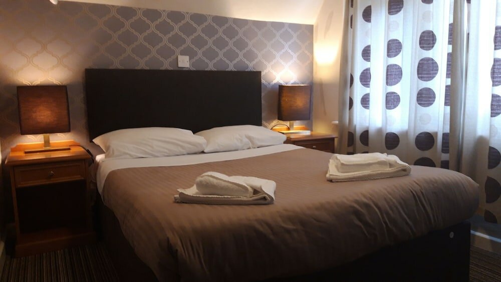 Фото The Croham Hotel