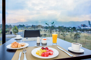 Гостиница Fairfield by Marriott Bogota Embajada