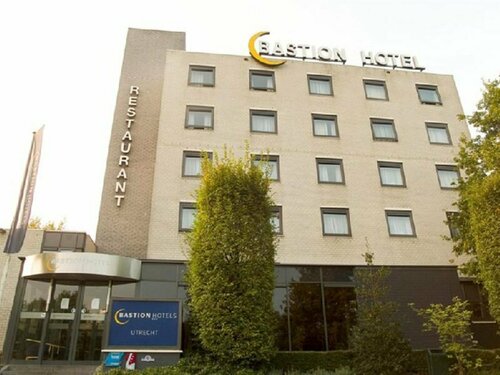 Внешний вид отеля Bastion Hotel Utrecht в Утрехте, фото 1