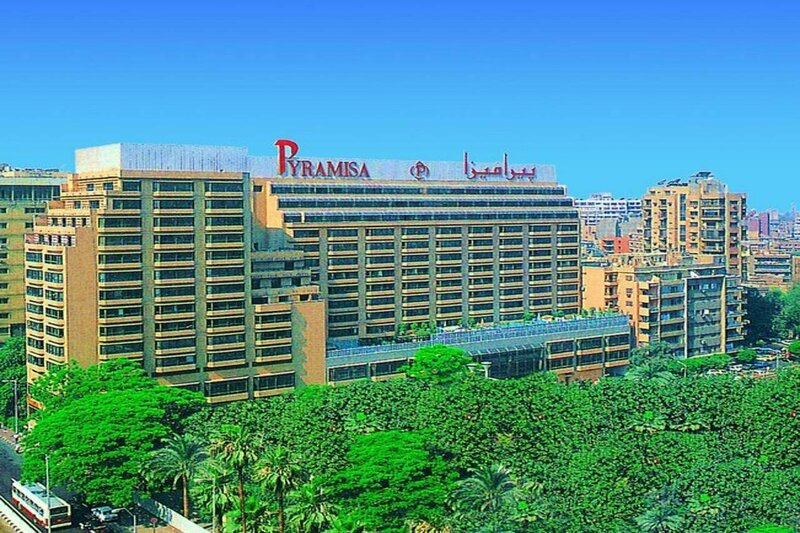 Гостиница Pyramisa Suites Hotel Cairo в Гизе