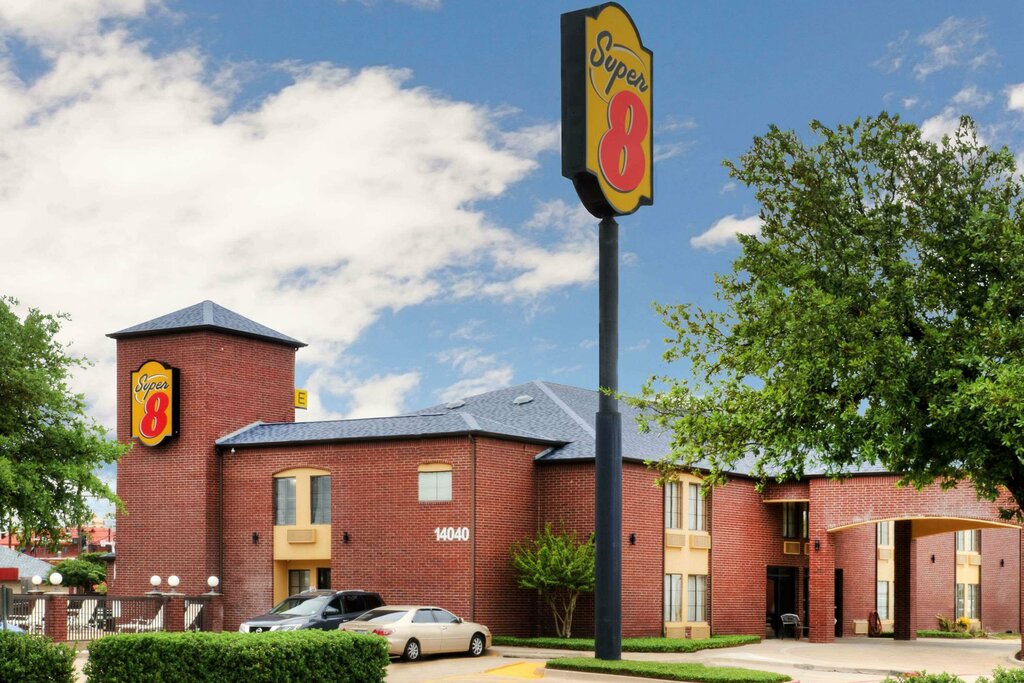Hotel Super 8 by Wyndham Farmers Branch/North Dallas, State of Texas, photo