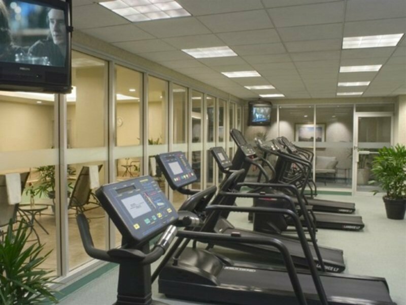 Фото Courtyard by Marriott Toronto Downtown