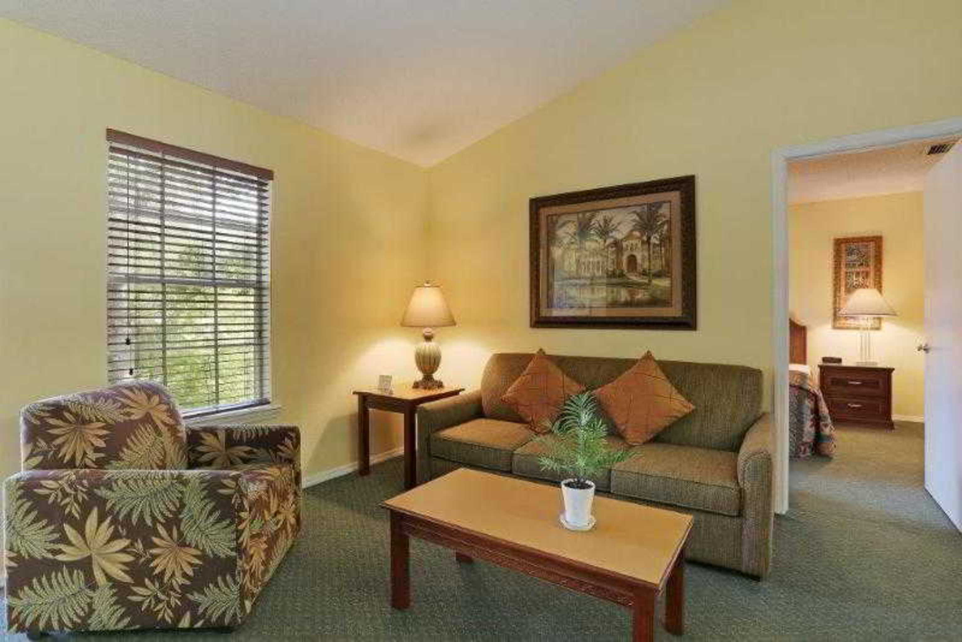 Фото Oak Plantation Resort