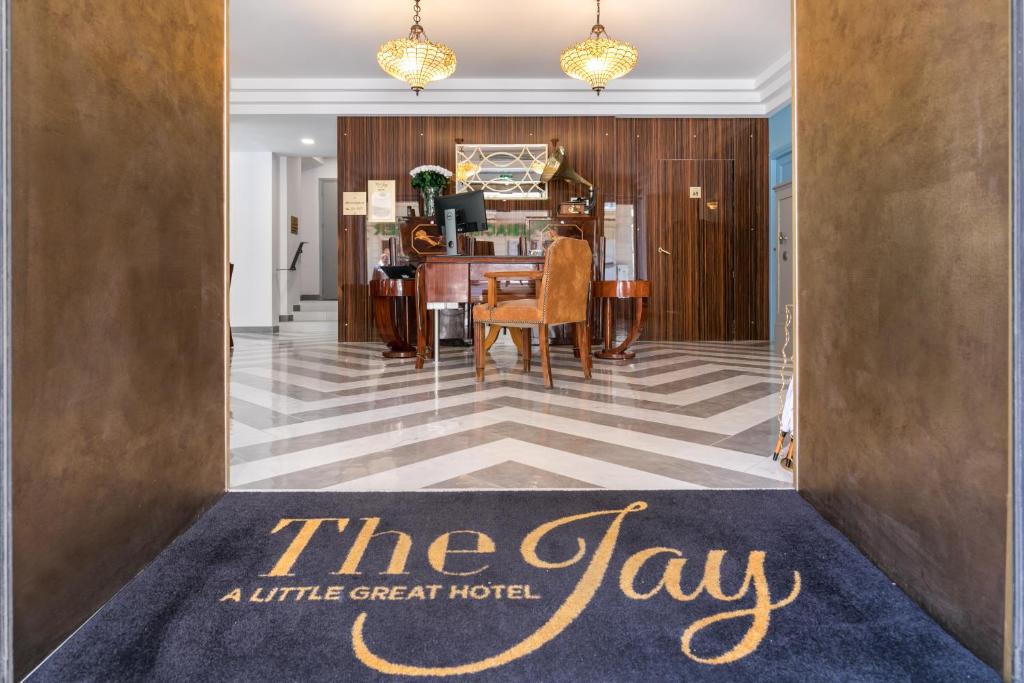 Фото The Jay Hotel by HappyCulture