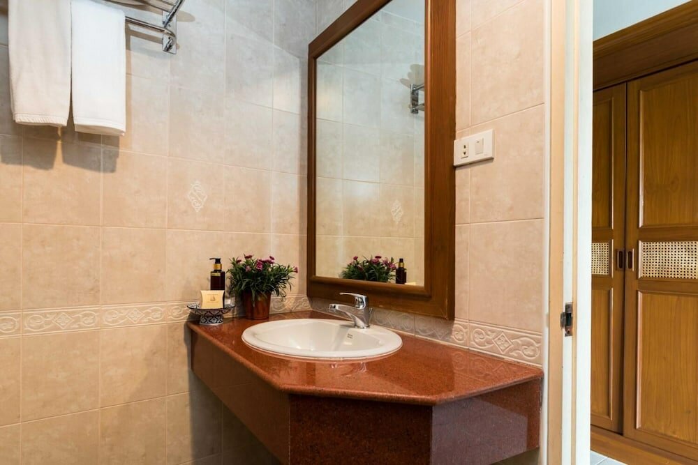 Фото Jomtien Boathouse